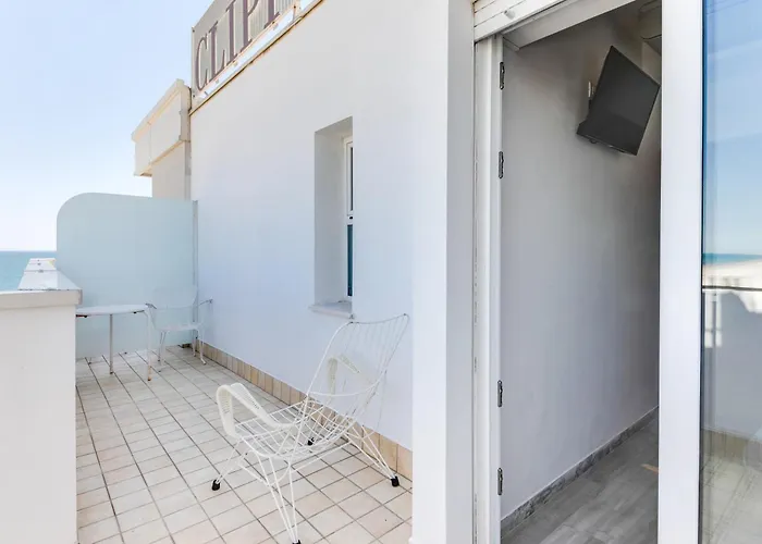 Marittimo - Clipper Fronte Mare Hotel Riccione