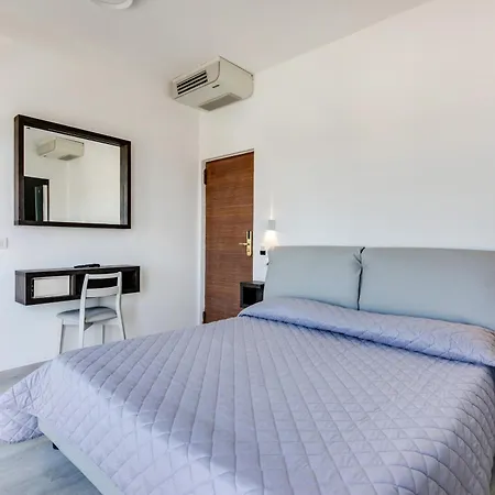 Marittimo - Clipper Fronte Mare Riccione