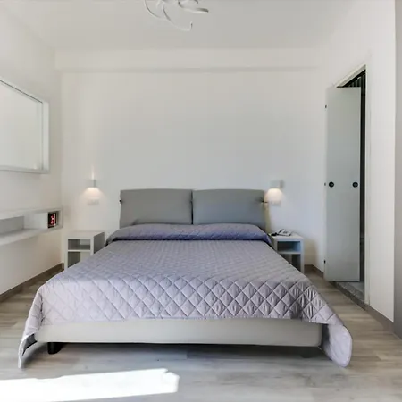 Hotel Marittimo - Clipper Fronte Mare 3*