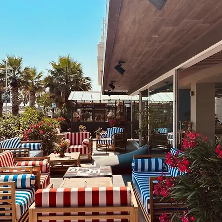 Hotel Marittimo - Clipper Fronte Mare Riccione