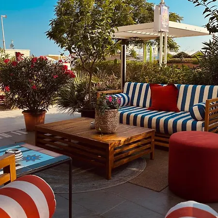 Hotel Marittimo - Clipper Fronte Mare 3*