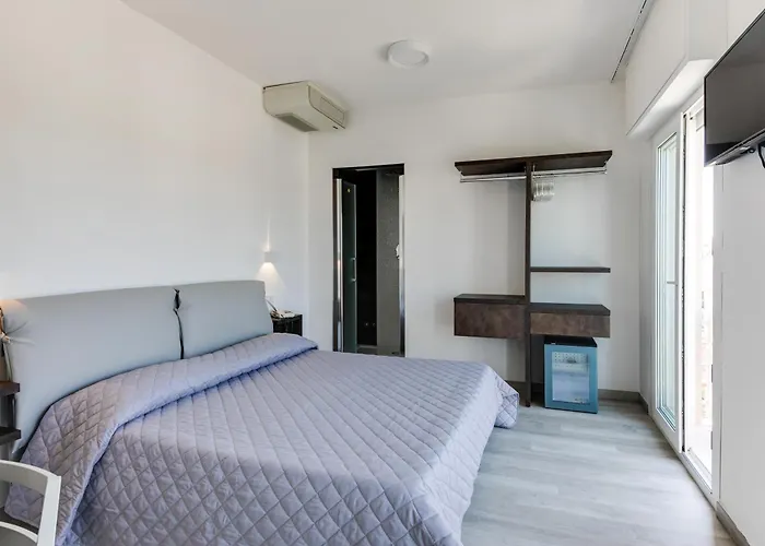 Hotel Marittimo - Clipper Fronte Mare Riccione