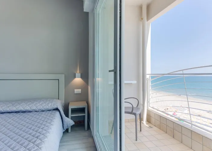 Hotel Marittimo - Clipper Fronte Mare