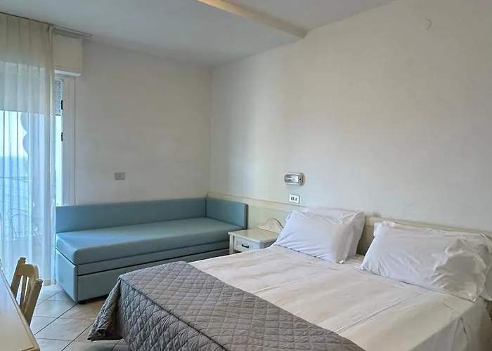 Marittimo - Clipper Fronte Mare 3*