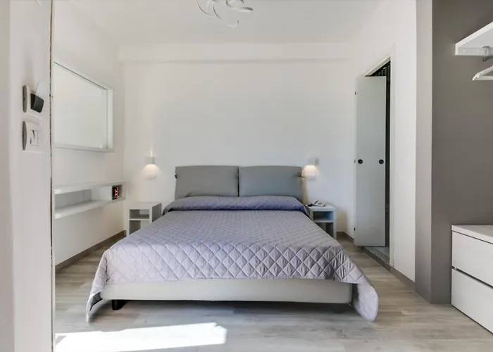 מלון Marittimo - Clipper Fronte Mare 3*