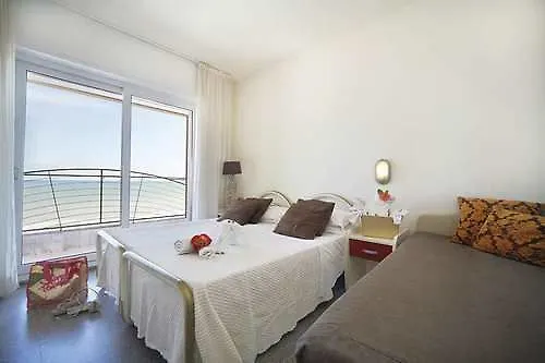 מלון Marittimo - Clipper Fronte Mare 3*